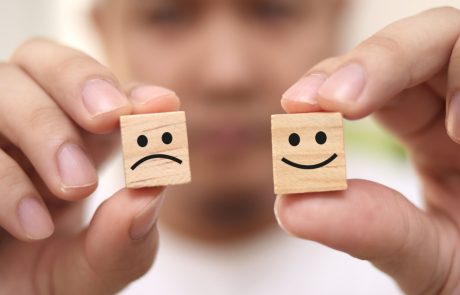 עצובים, שמחים או הכל יחד? איך אפשר לנהל את הרגשות שלנו?