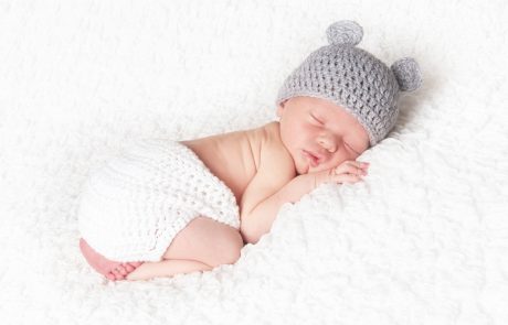 לשמור על הסדר: איך לא משנים את הרגלי השינה של תינוק בחופשה?
